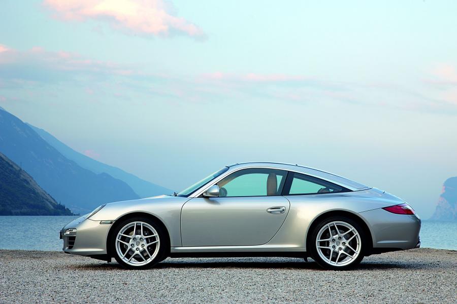  Porsche 911 Targa 4 2010 года  (фото 4 из 4)